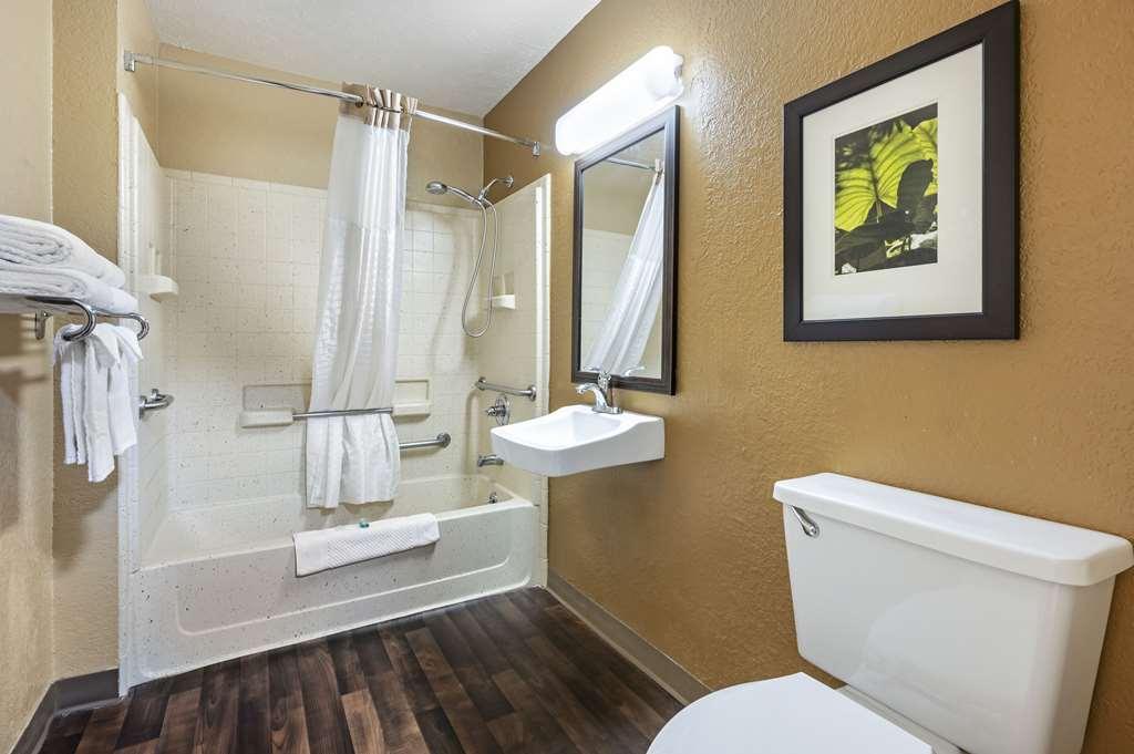 Suburban Studios Louisville East Szoba fotó